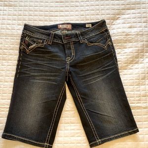 Mek womens jean shorts sz 29